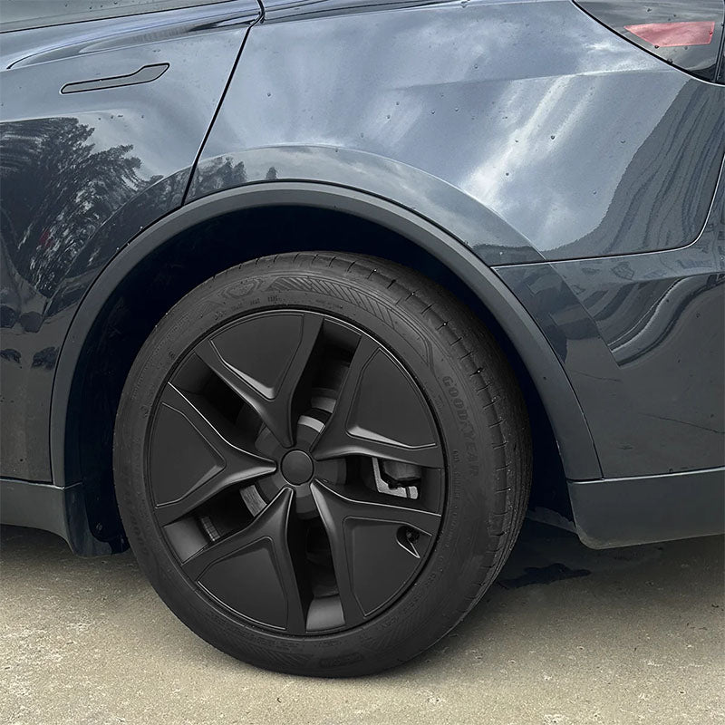 19-inch Arachnid style aero wheel cover installed on the front wheel