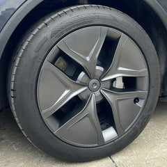Close-up of the installed 19-inch Arachnid style aero wheel cover