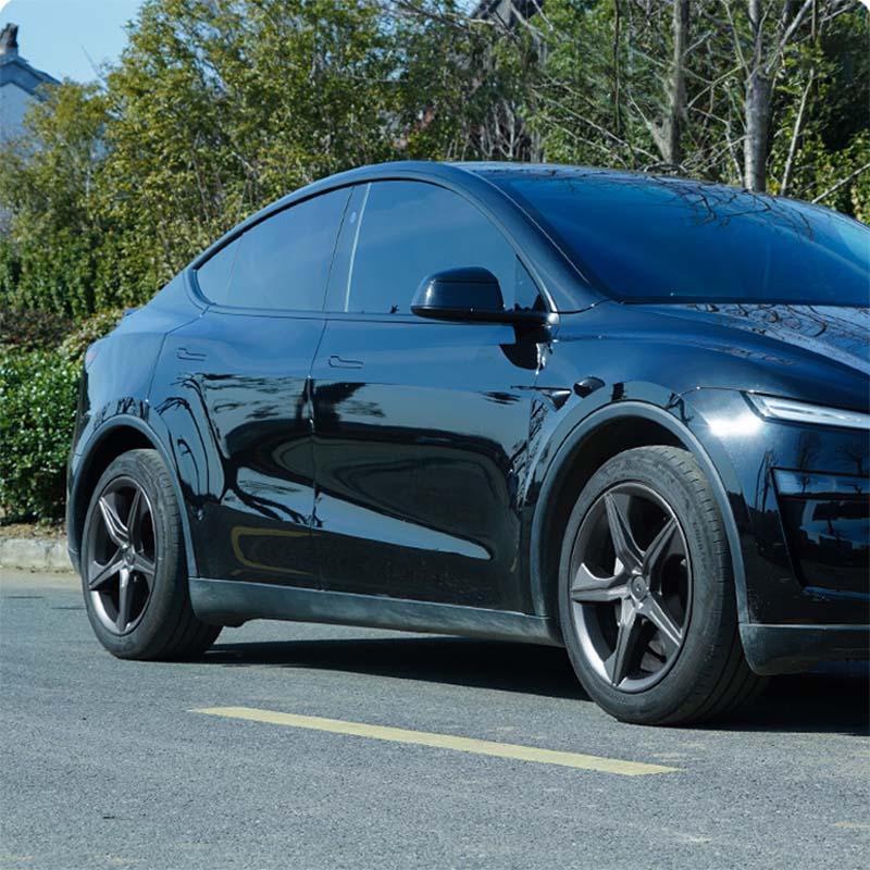Model Y 2025–2026 equipped with 19-inch Starfish Style wheel covers