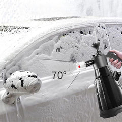 Handheld foam sprayer producing thick foam for car washing