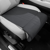 Nappa leather front seat leg support cushion installed on the driver's seat