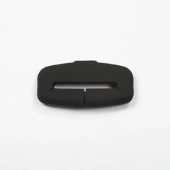 Side profile of the flexible silicone rear seatbelt buckle cover