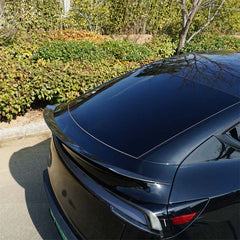 Side view of YL Style Performance Spoiler fitted on Model Y