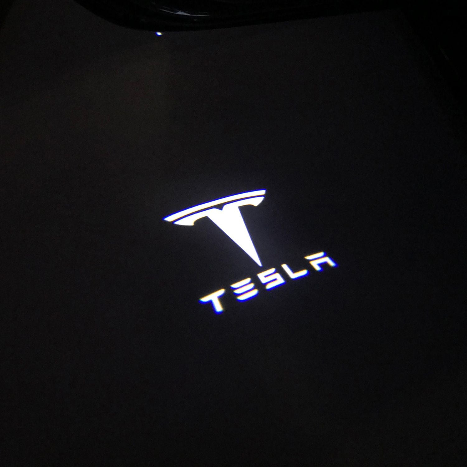 TeslaModely3PuddleLight-01