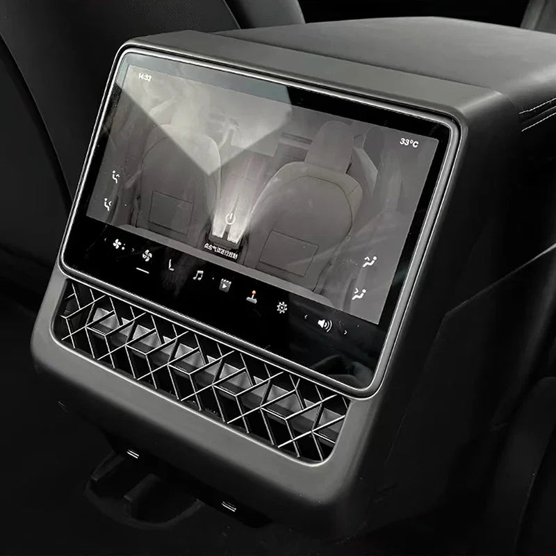 Rear screen surround installed on the rear display