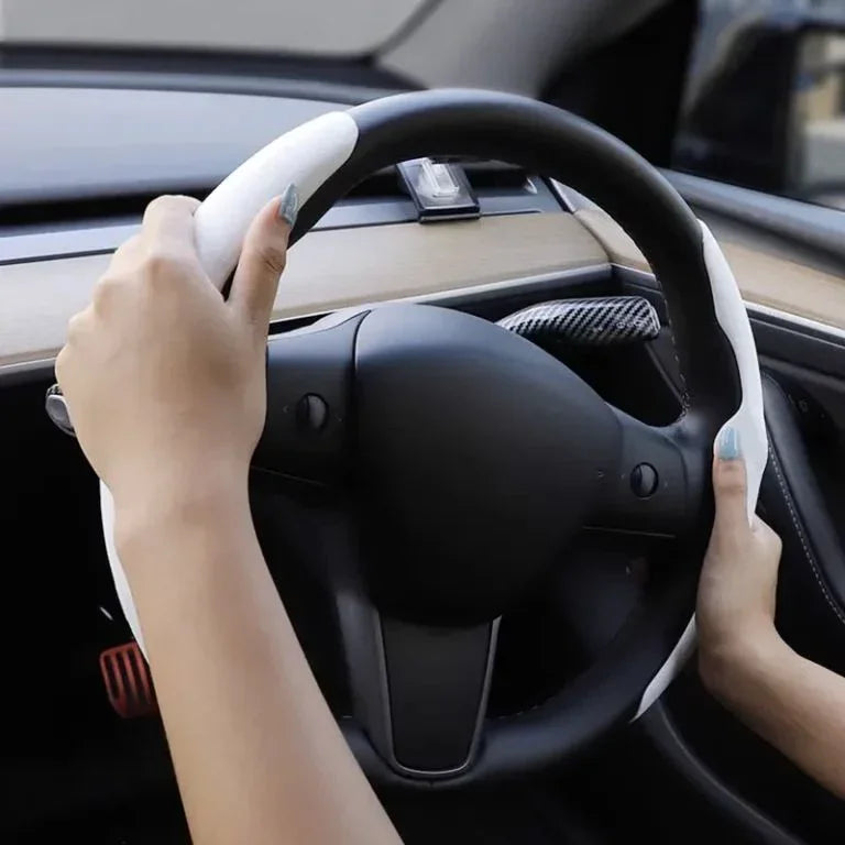 Ergonomic steering wheel grip grab cover reducing hand fatigue while driving
